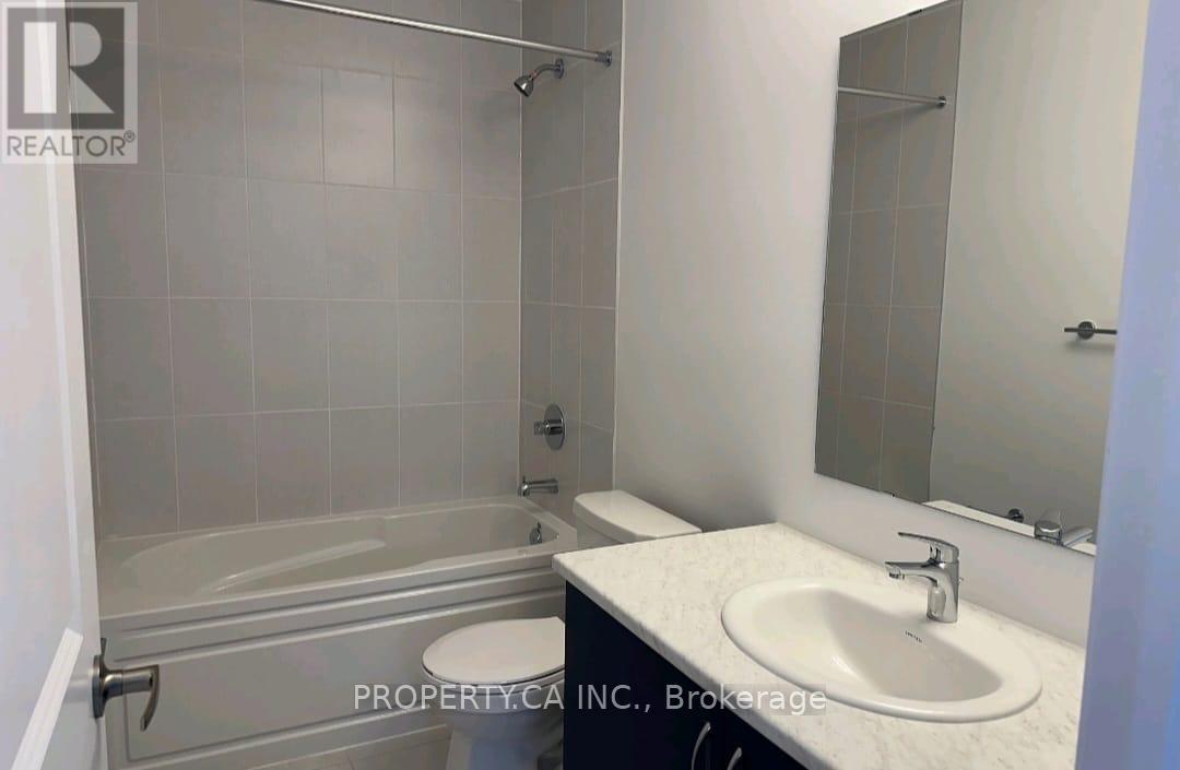 2032 Cameron Lott Crescent Property Photo 10