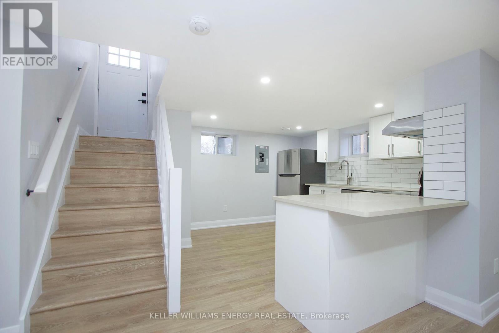 LOWER - 574 OLIVE AVENUE Property Photo 1