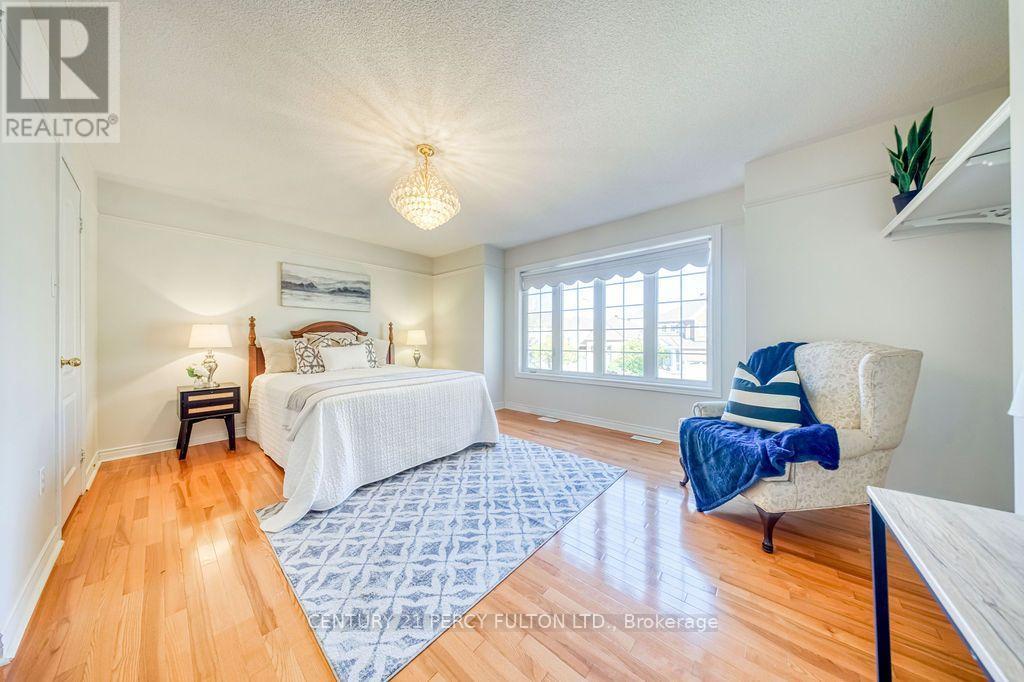26 Root Crescent Property Photo 21