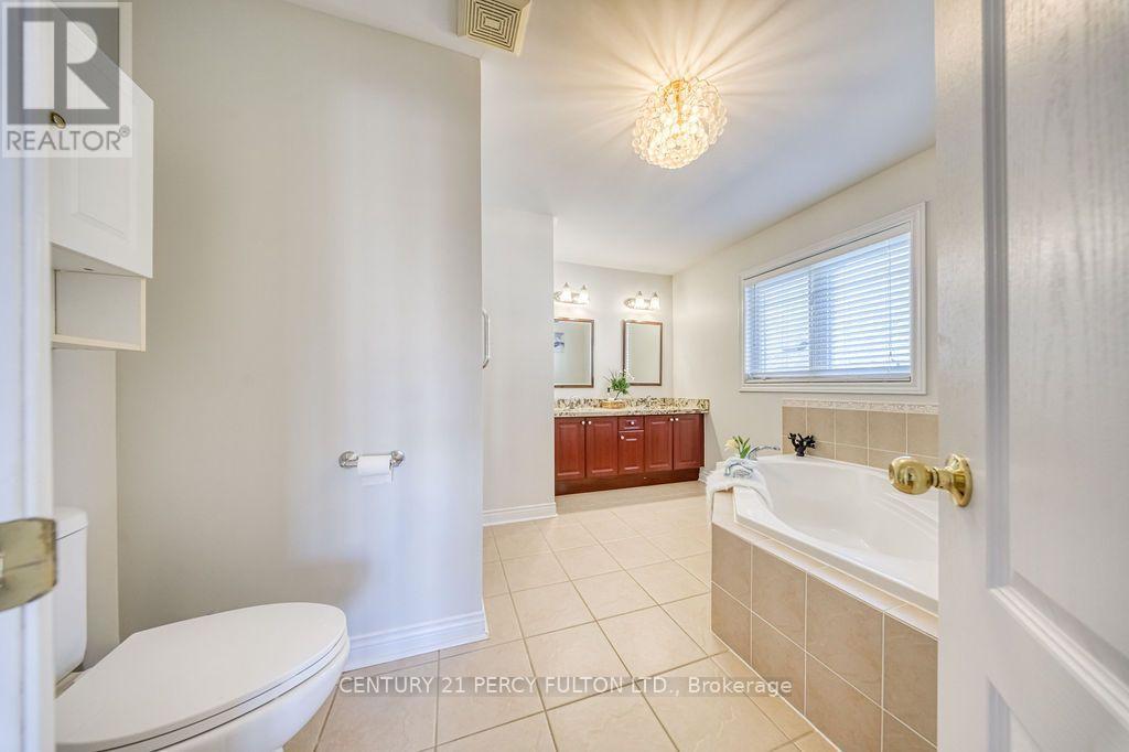26 Root Crescent Property Photo 24