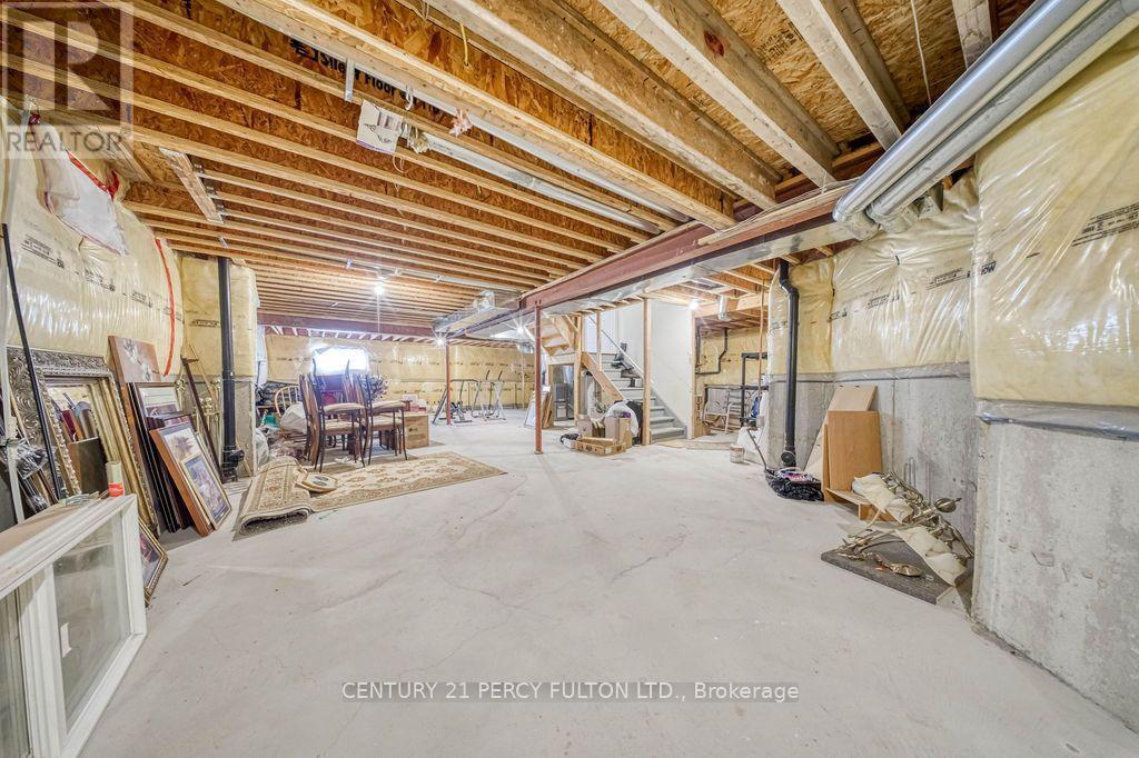 26 Root Crescent Property Photo 33