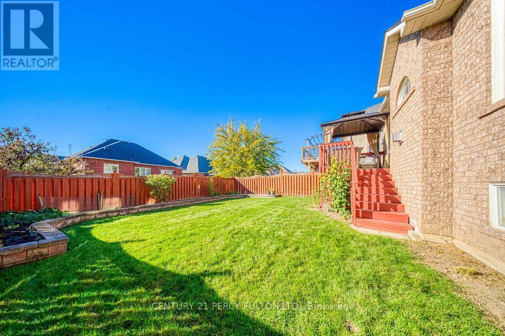 26 Root Crescent Property Photo 35