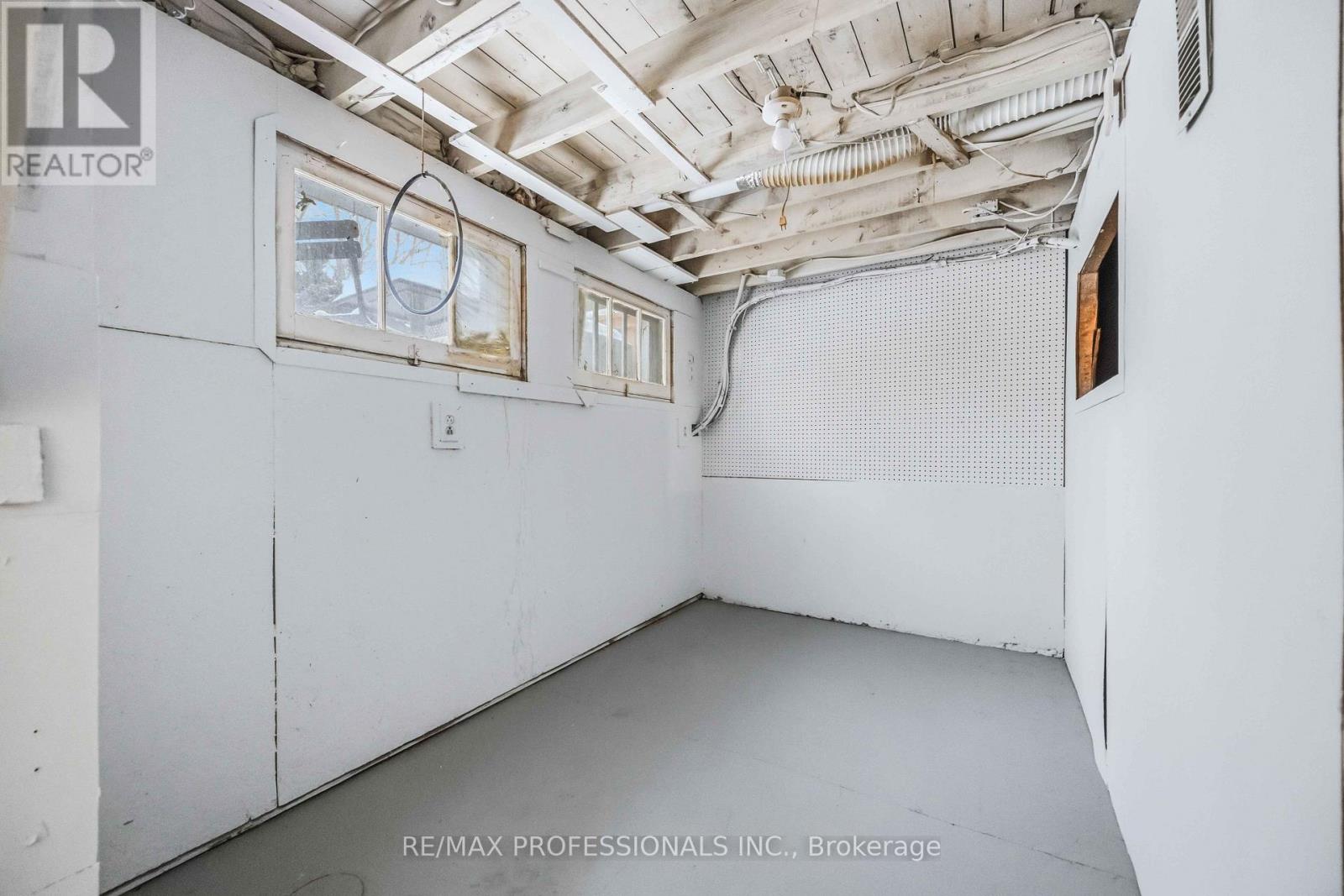 11 Bryant Avenue Property Photo 19