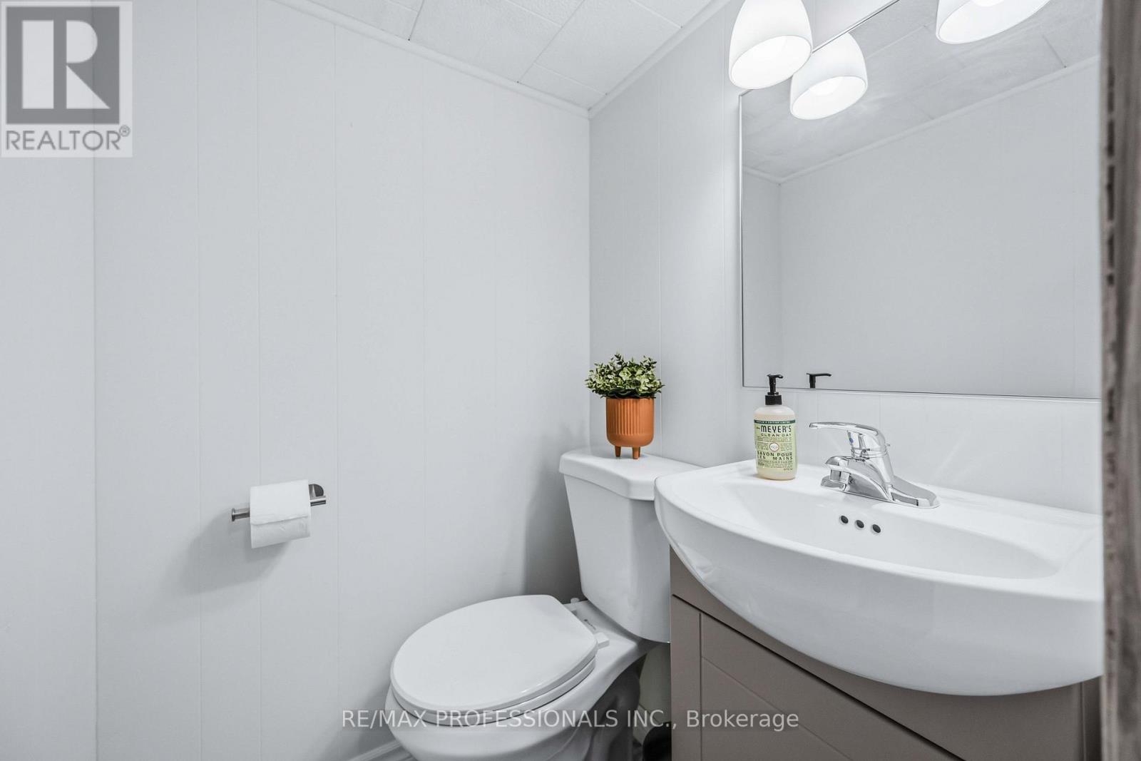 11 Bryant Avenue Property Photo 22