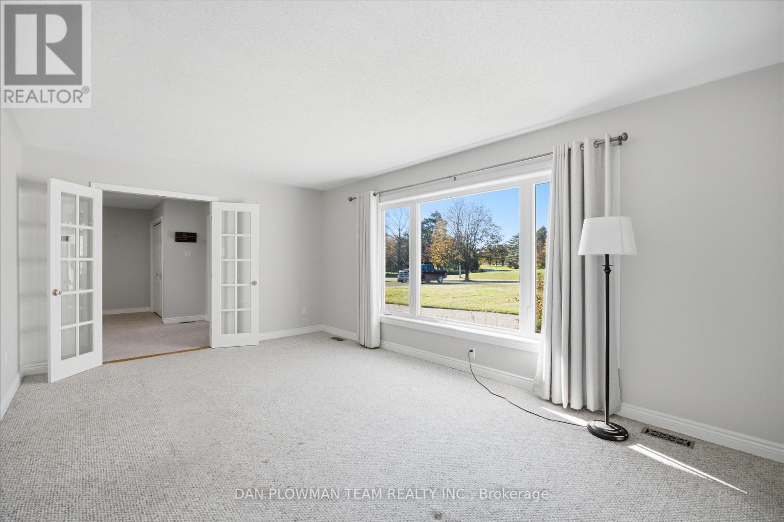 30 Castle Harbour Drive Property Photo 6
