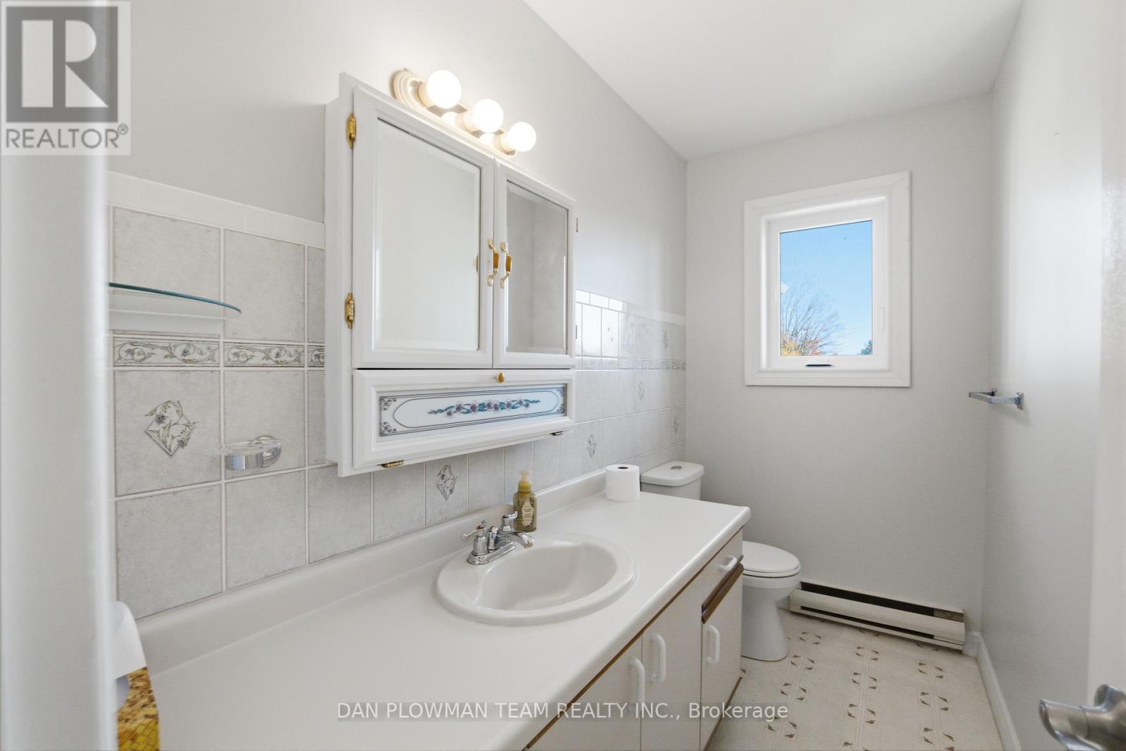 30 Castle Harbour Drive Property Photo 23