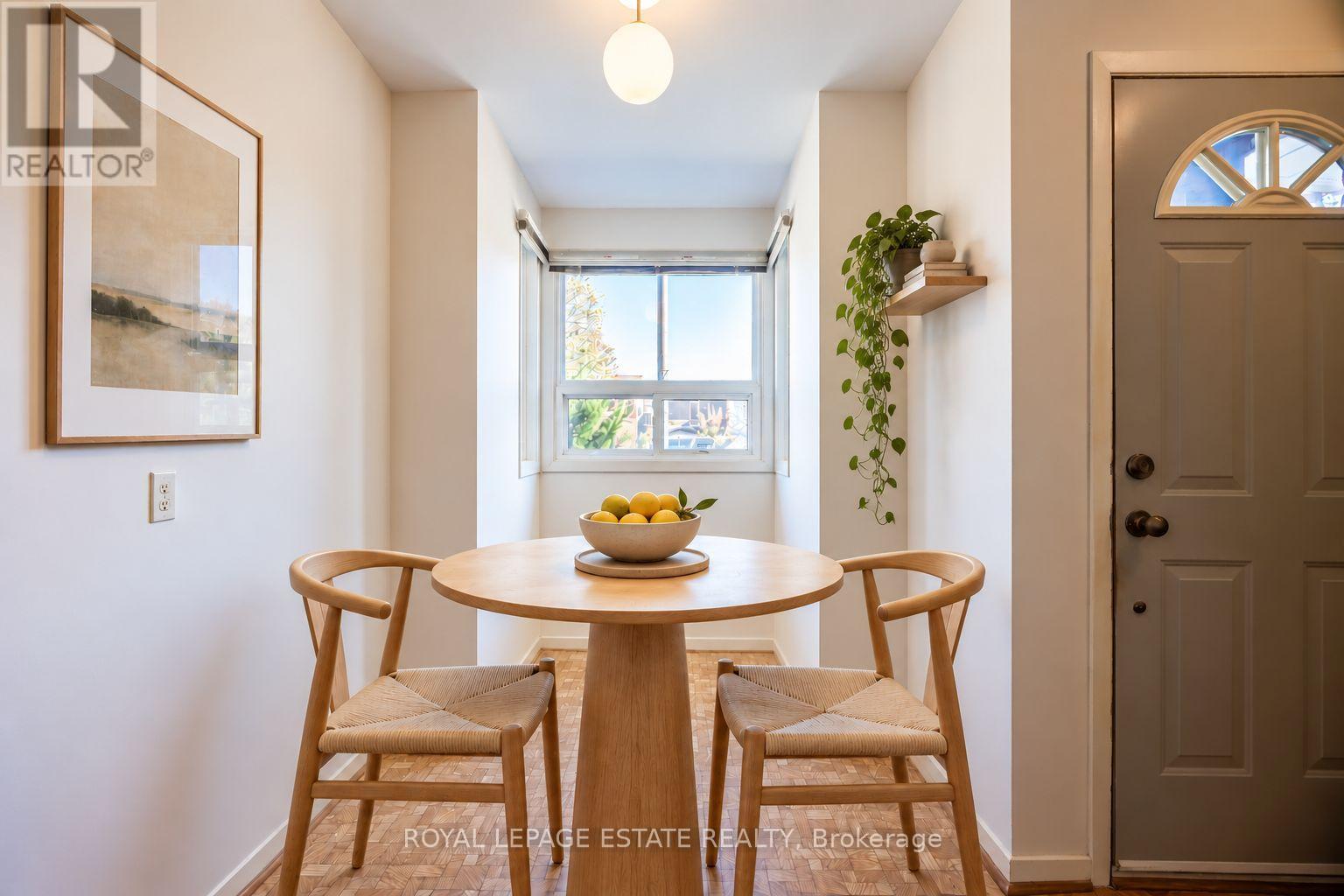 73 Spring Forest Square Property Photo 3