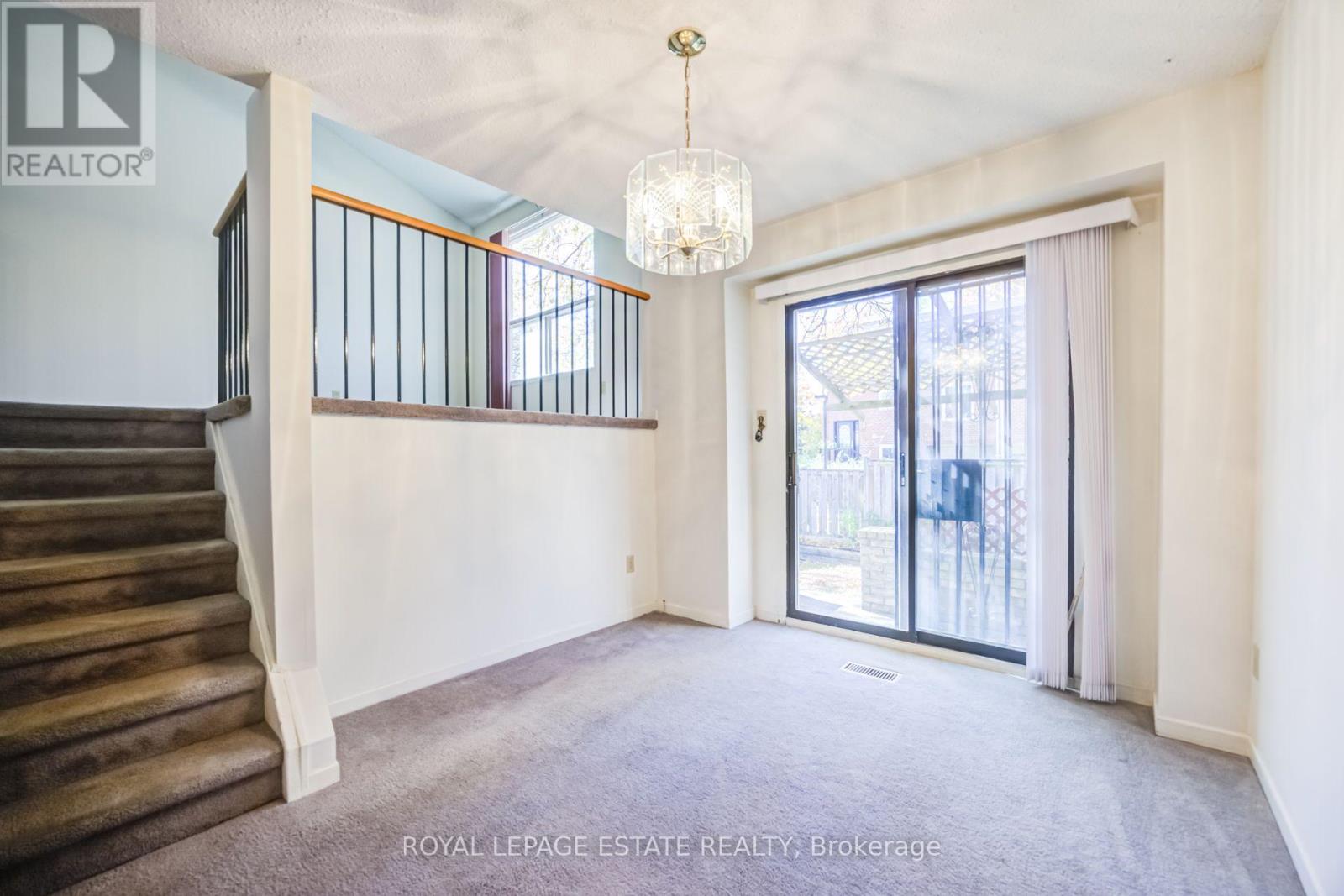 73 Spring Forest Square Property Photo 13