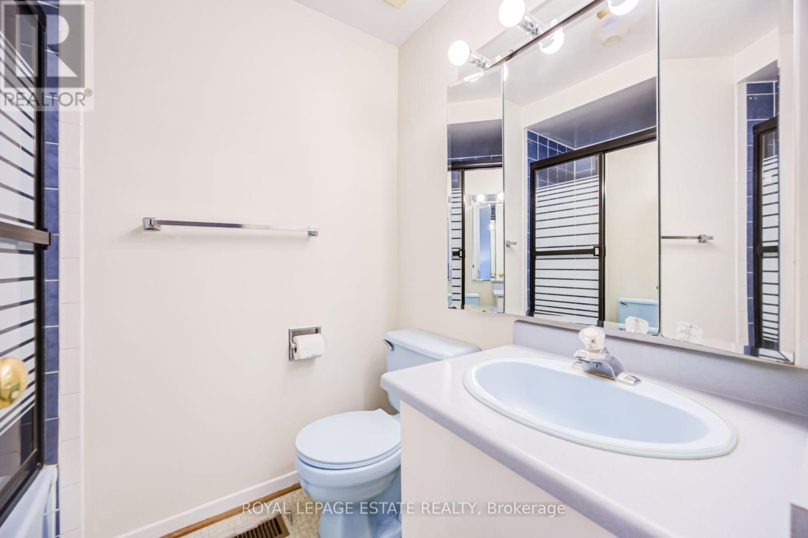 73 Spring Forest Square Property Photo 21