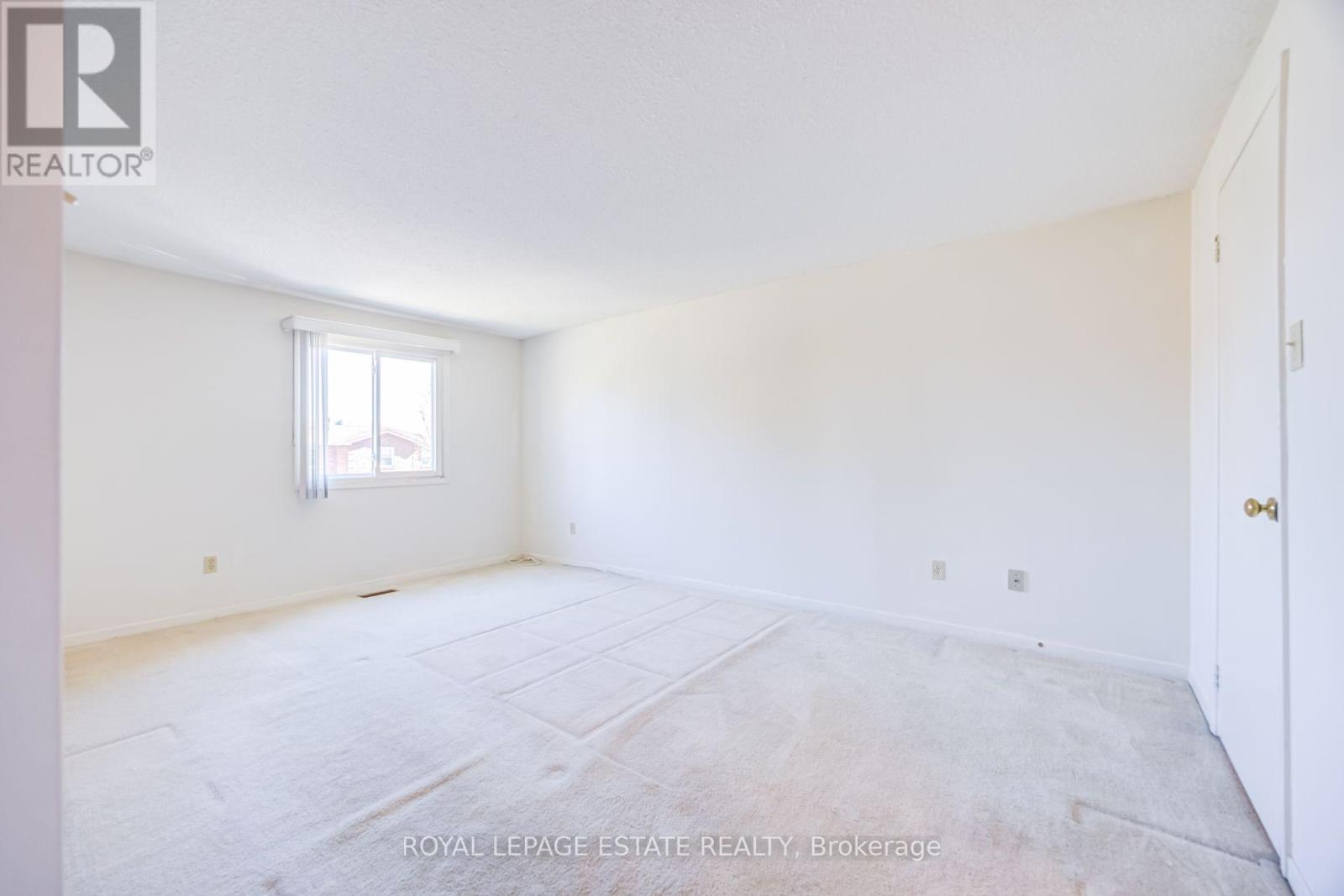 73 Spring Forest Square Property Photo 26