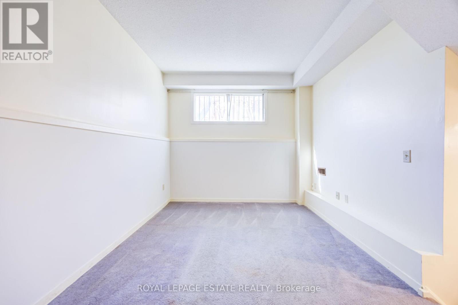 73 Spring Forest Square Property Photo 32
