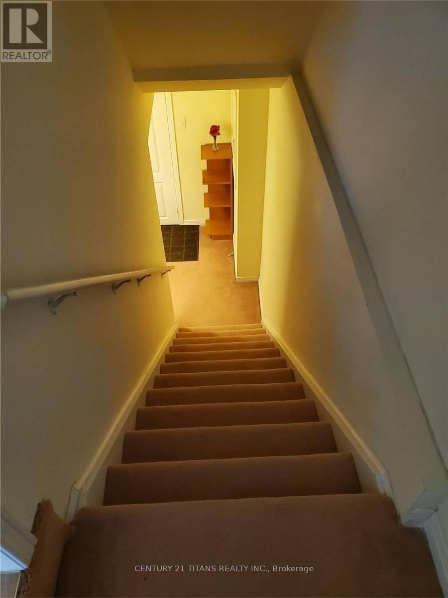 105 Wilkes Crescent Property Photo 9