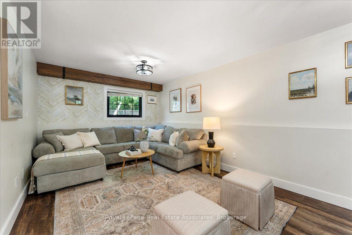 1464 Trowbridge Drive Property Photo 25