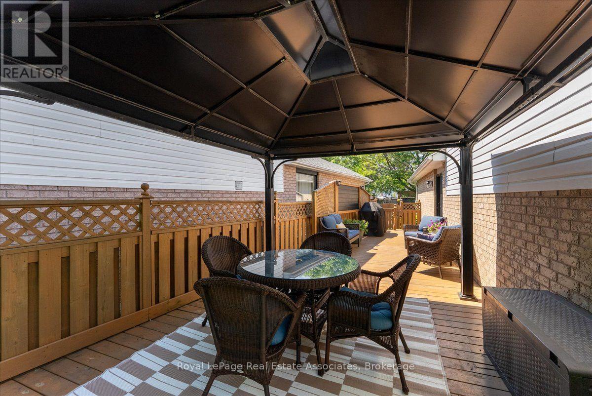 1464 Trowbridge Drive Property Photo 35