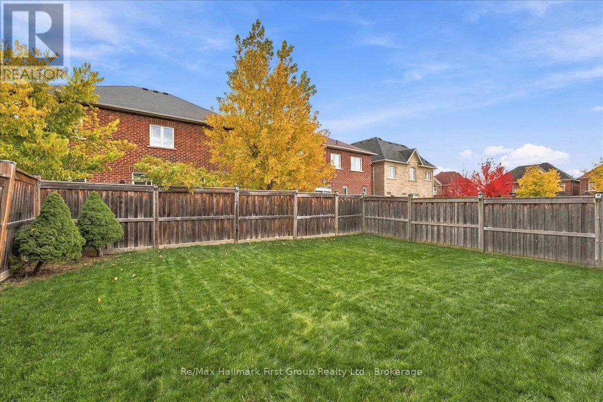 9 Tampsett Avenue Property Photo 33