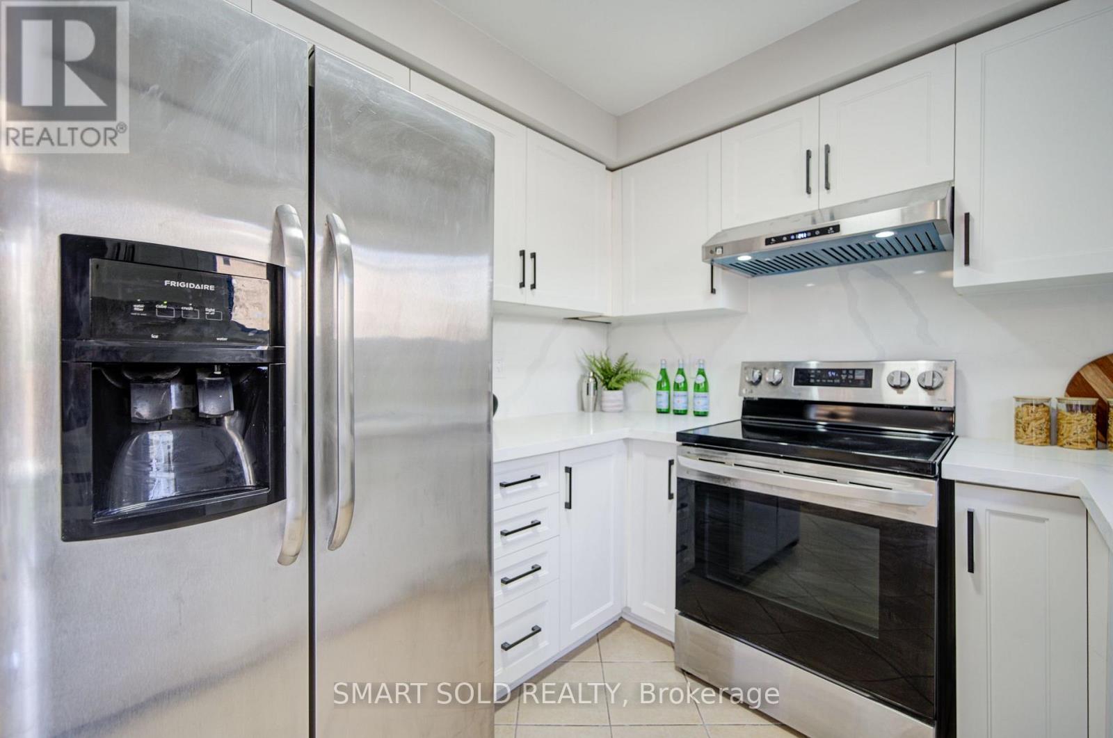 32 Brockman Crescent Property Photo 21