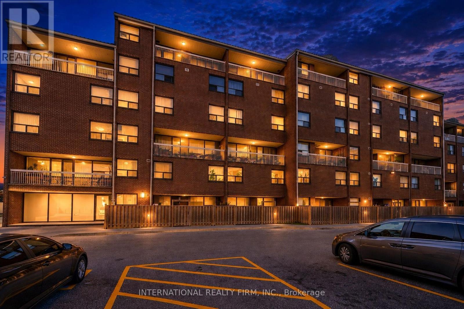 323 - 4064 LAWRENCE AVENUE E Property Photo 1