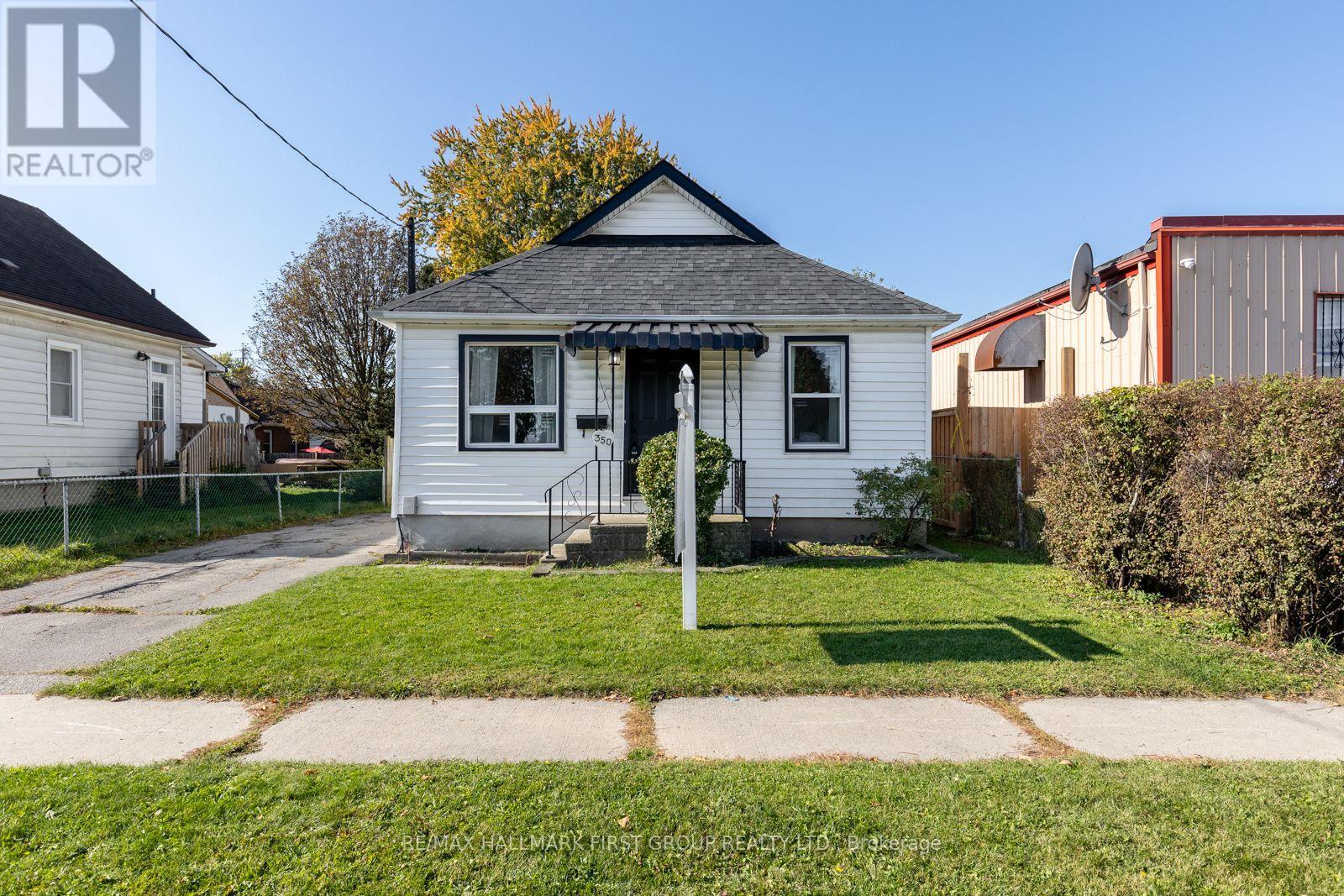 350 Oshawa Boulevard S Property Photo 3