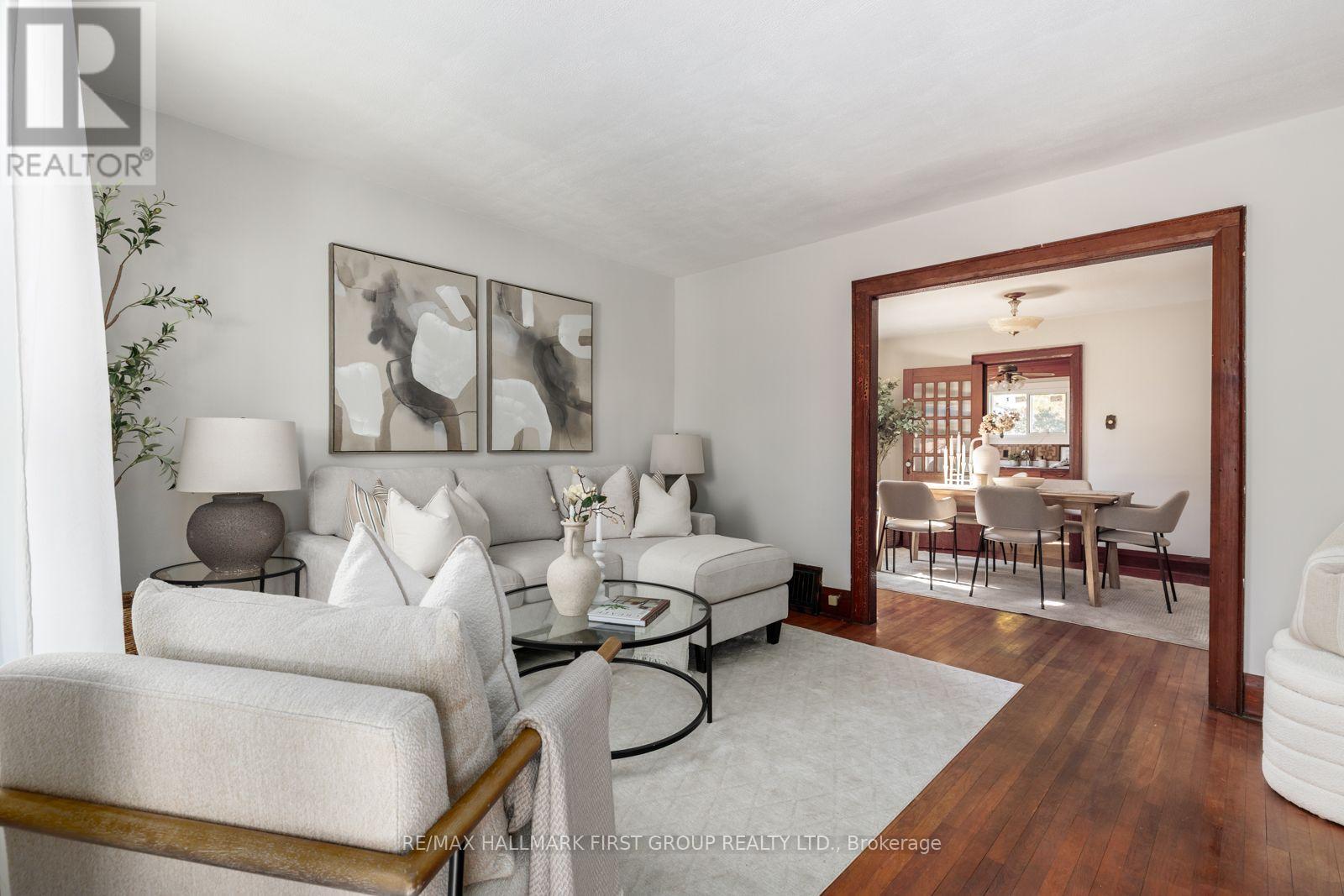 350 Oshawa Boulevard S Property Photo 4