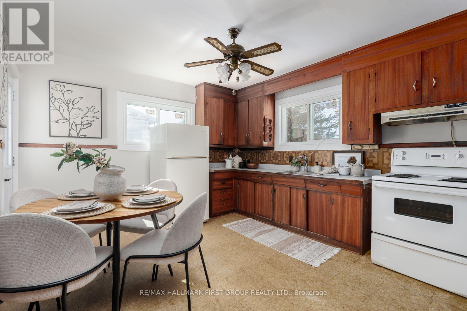 350 Oshawa Boulevard S Property Photo 15
