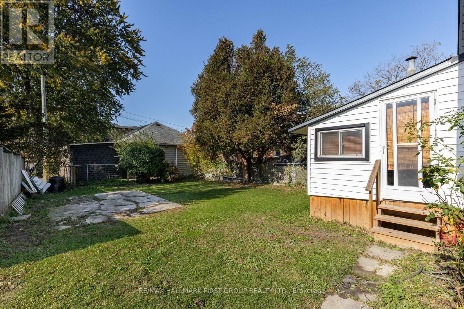 350 Oshawa Boulevard S Property Photo 39