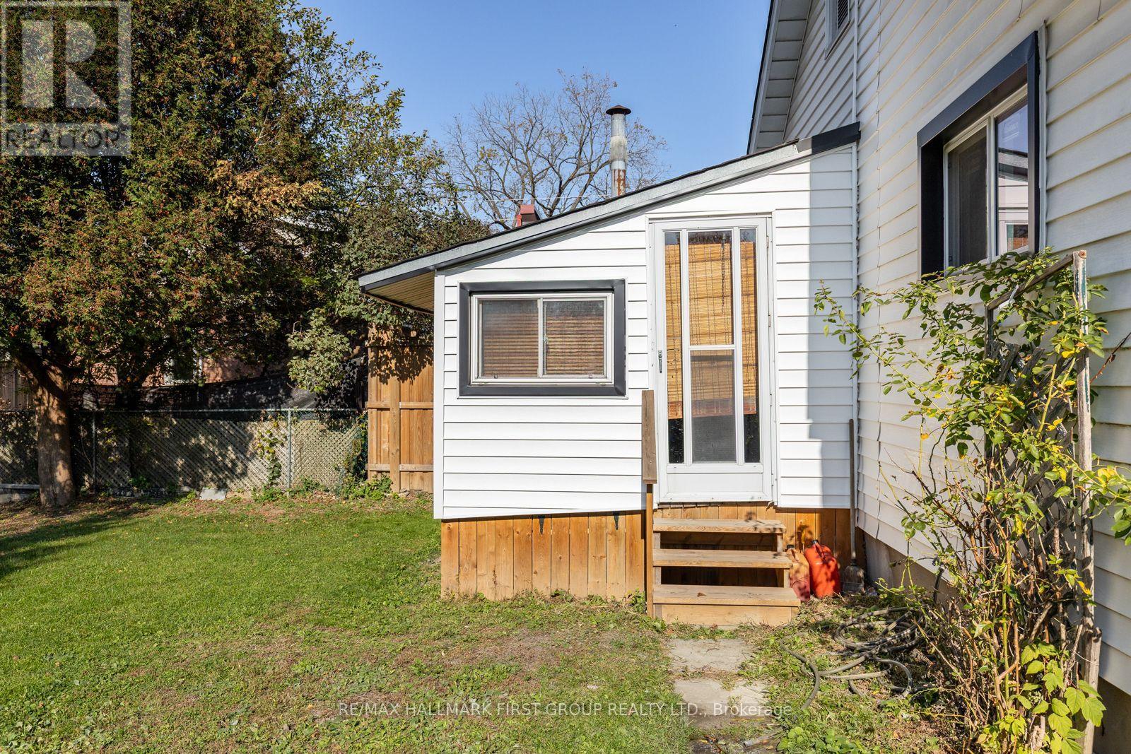 350 Oshawa Boulevard S Property Photo 41