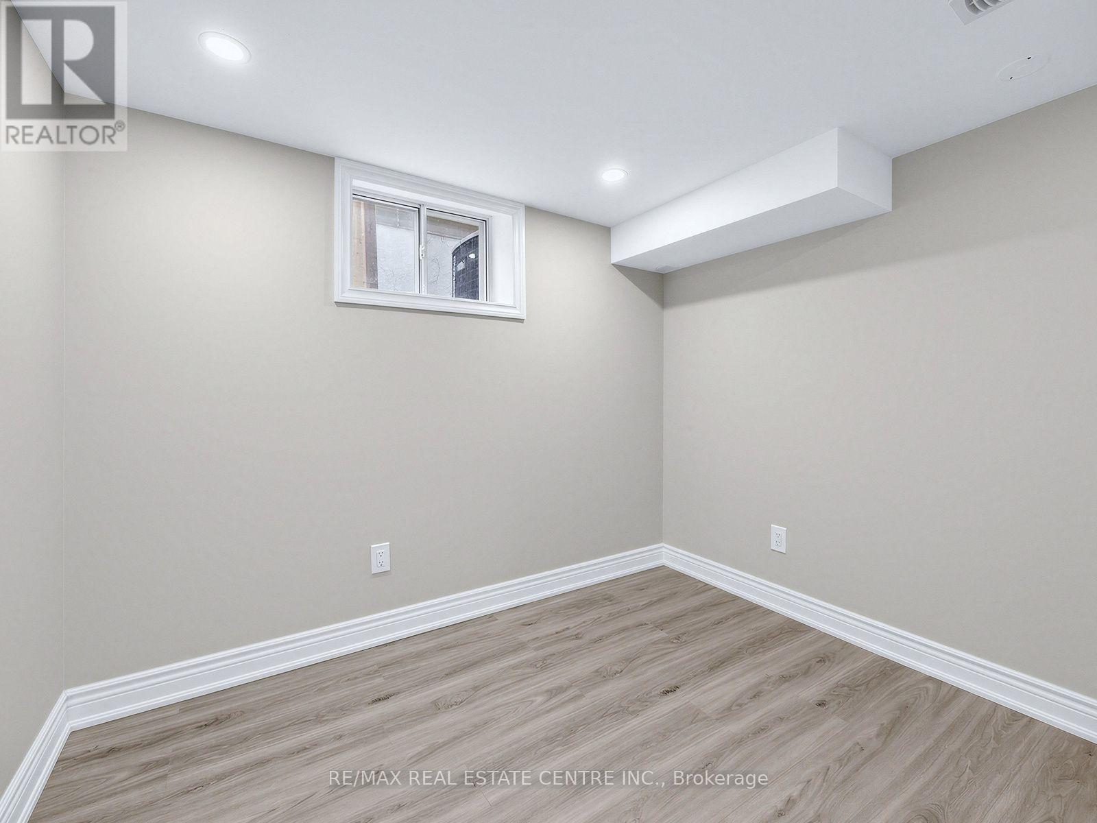 Lower - 14 Flora Drive Property Photo 14
