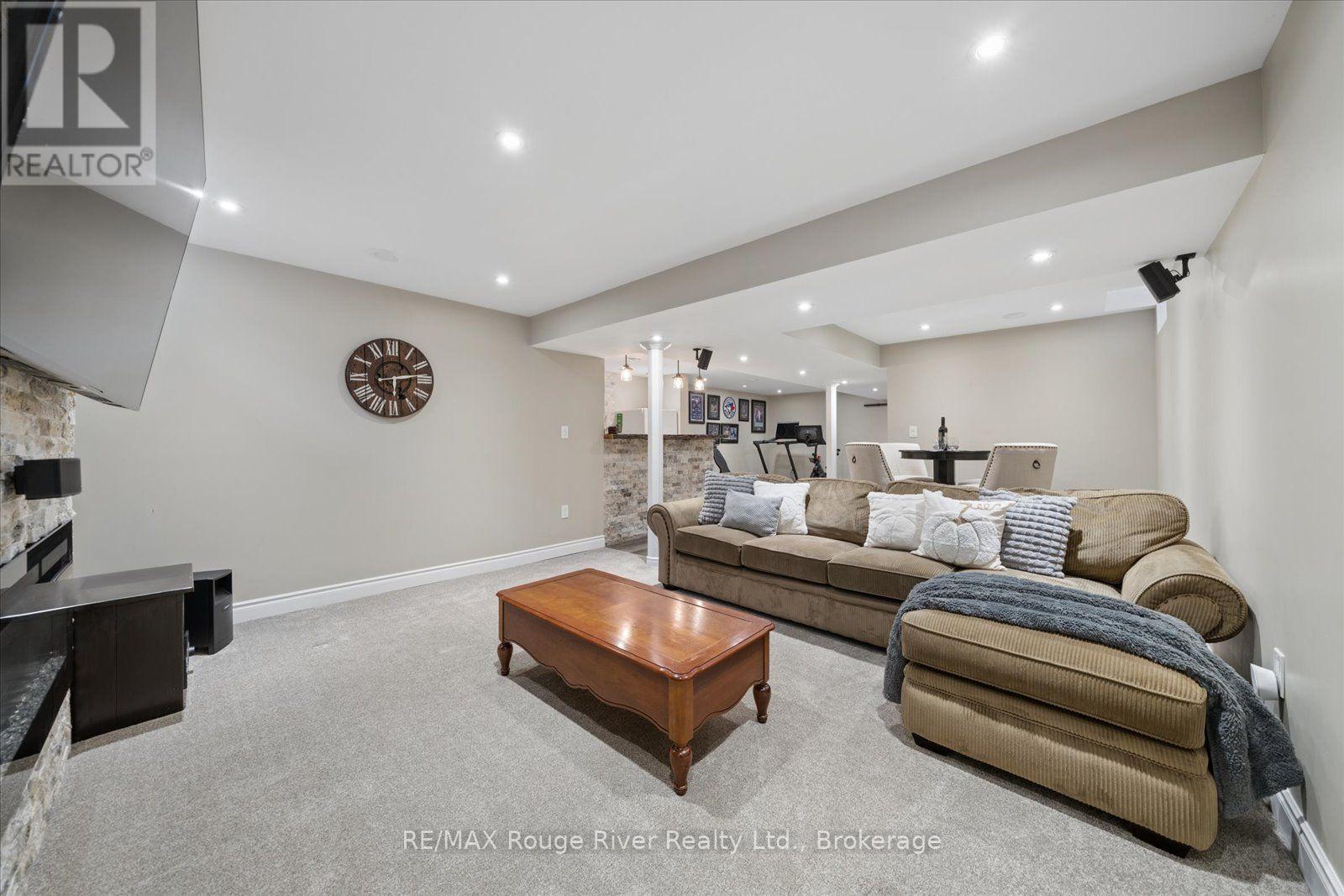 36 Shrewsbury Drive Property Photo 35