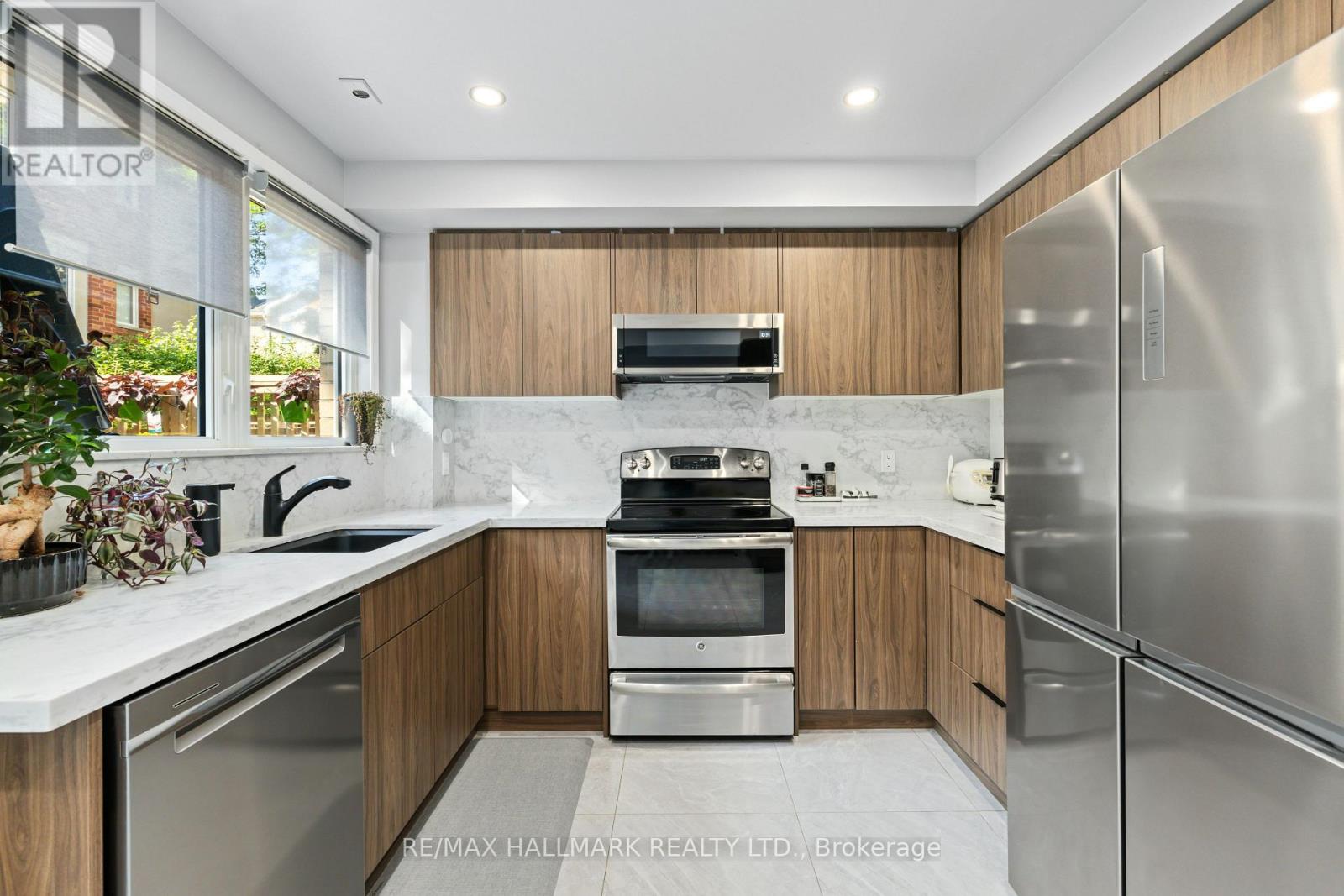 1505 - 28 Rosebank Drive Property Photo 6
