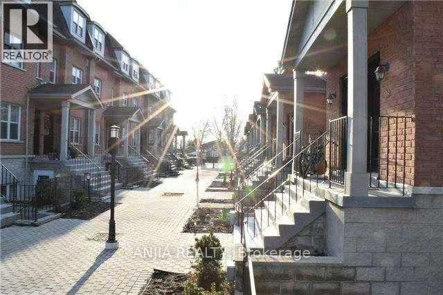 40 - 901 Kennedy Road Property Photo 1
