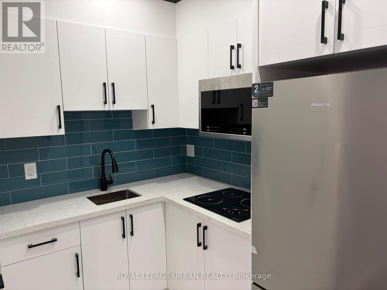 203 - 765 Pape Avenue Property Photo 4