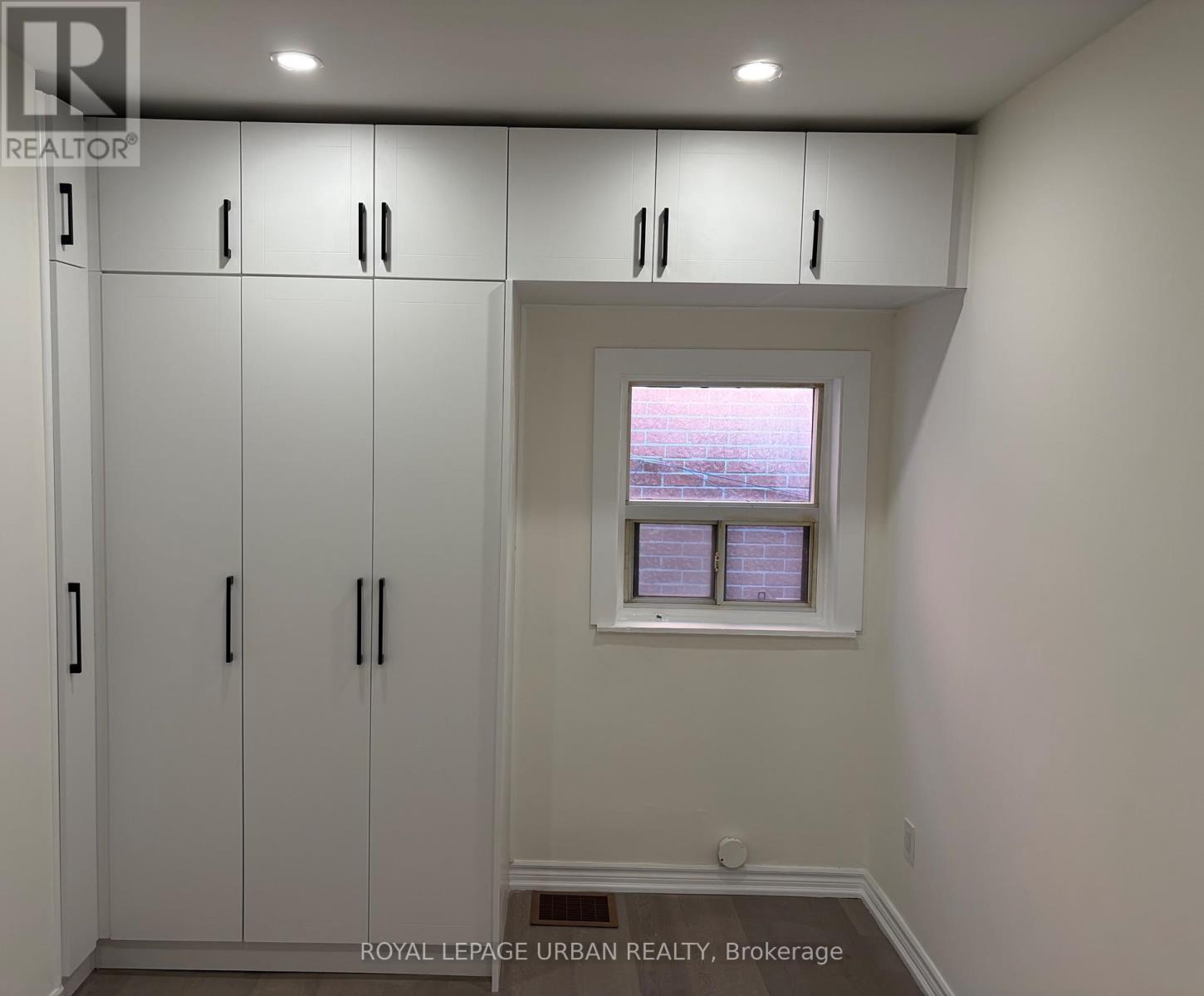 203 - 765 Pape Avenue Property Photo 6