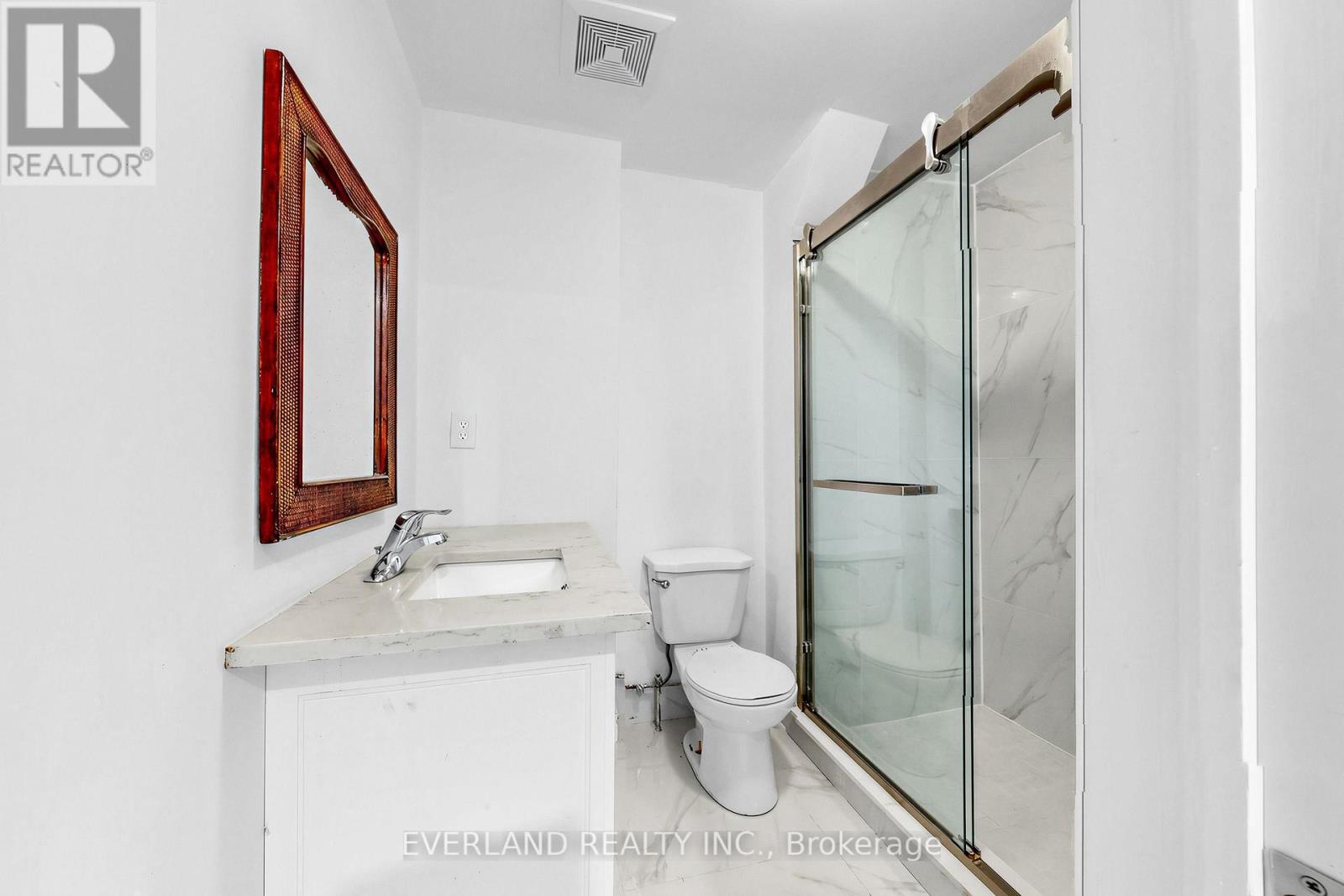 B - 20 King Street E Property Photo 7