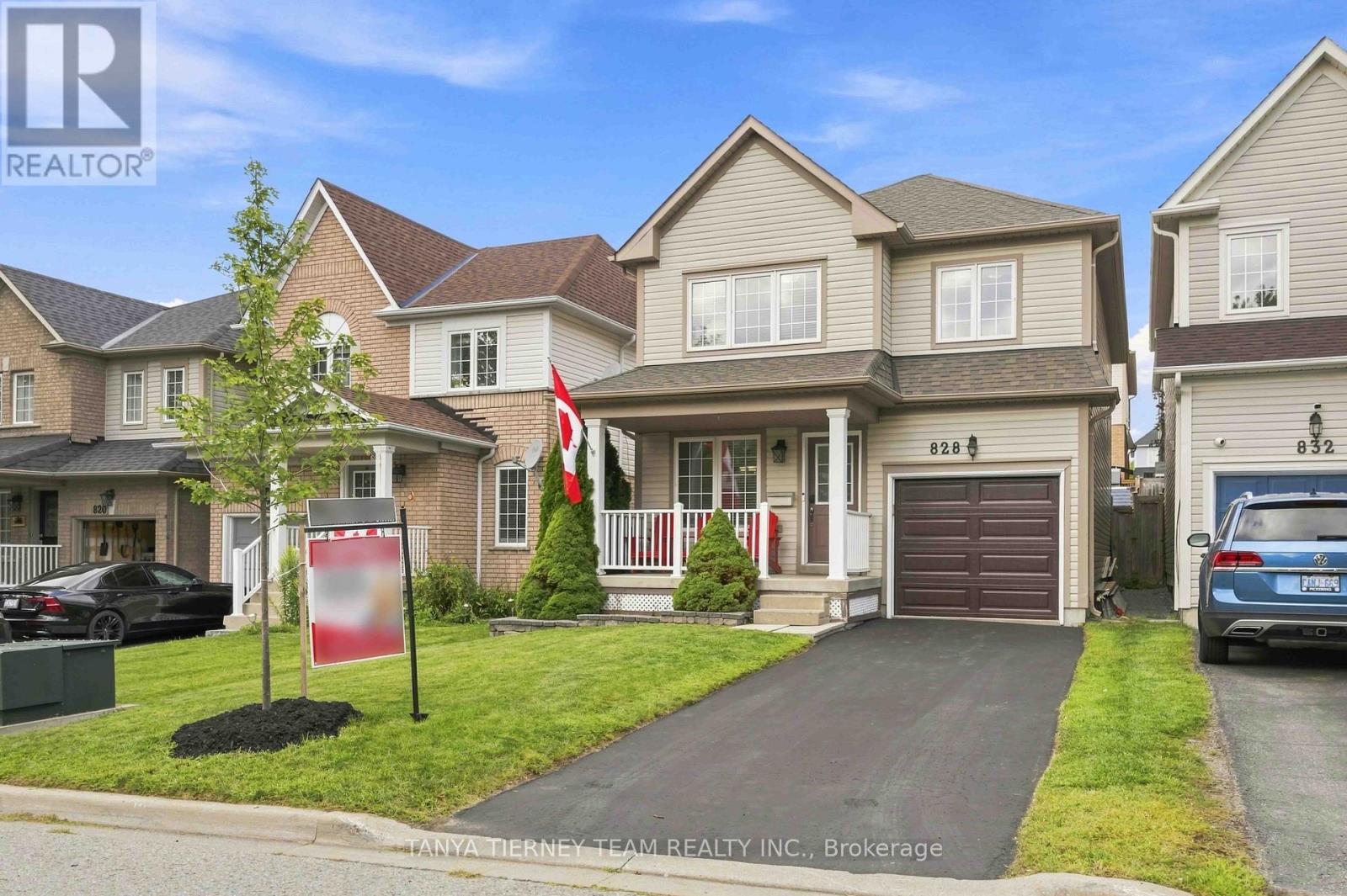828 TAGGART CRESCENT Property Photo 1