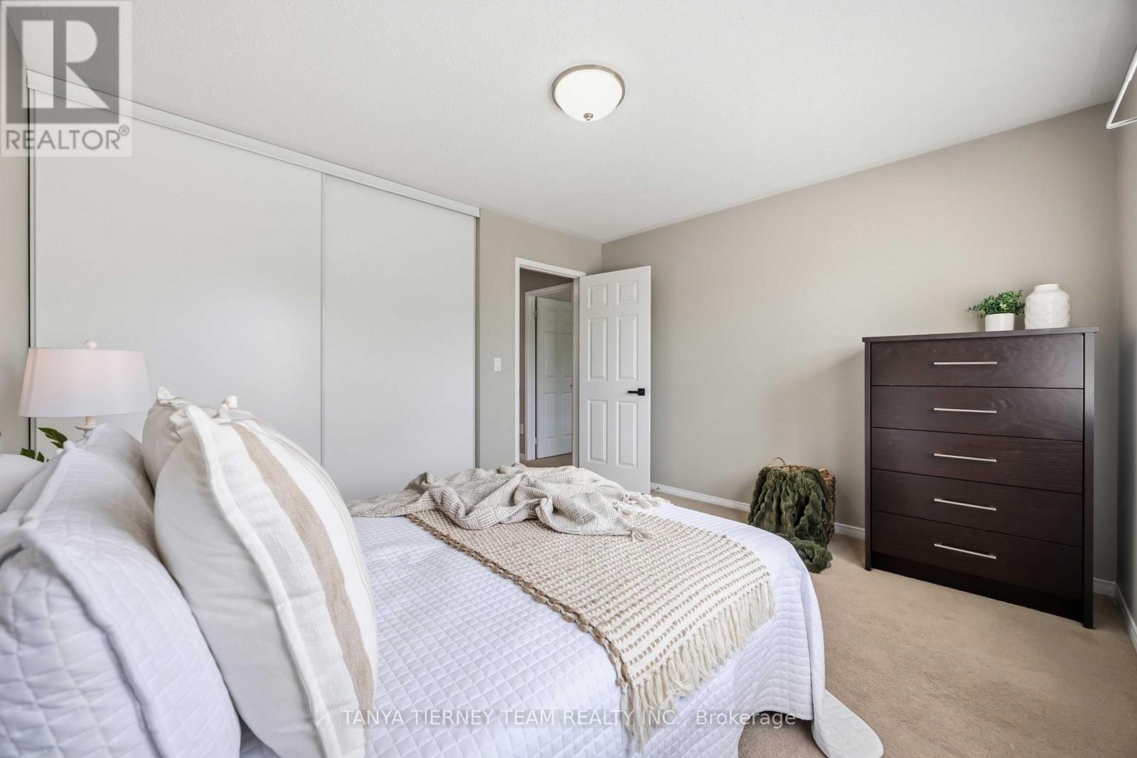 828 Taggart Crescent Property Photo 40