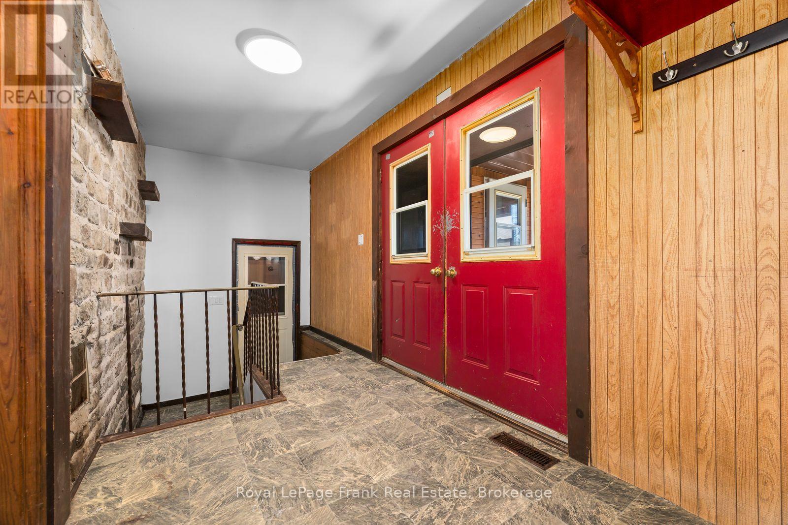 Main House - 10700 Old Scugog Road Property Photo 7