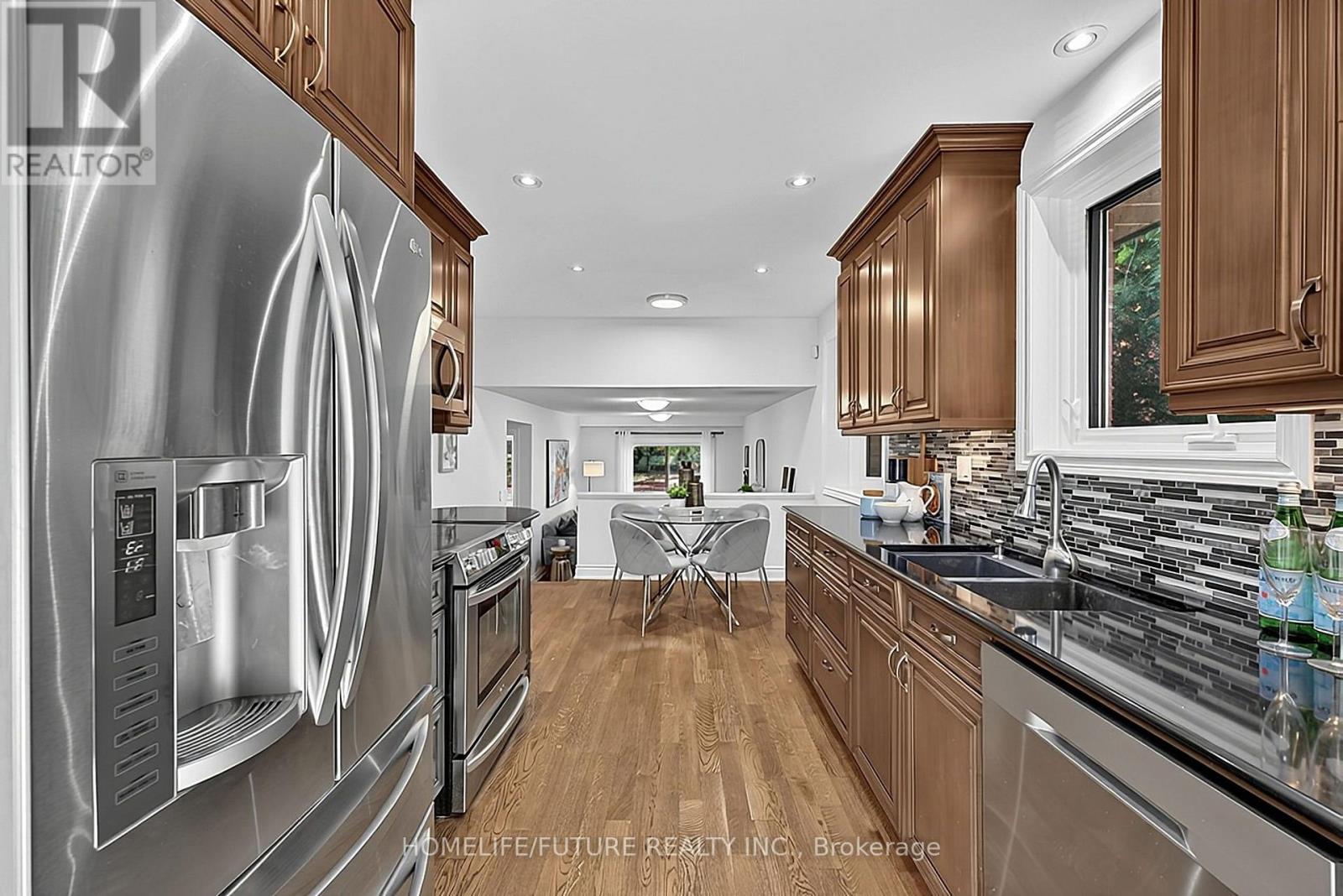 18 Ivan Road Property Photo 5
