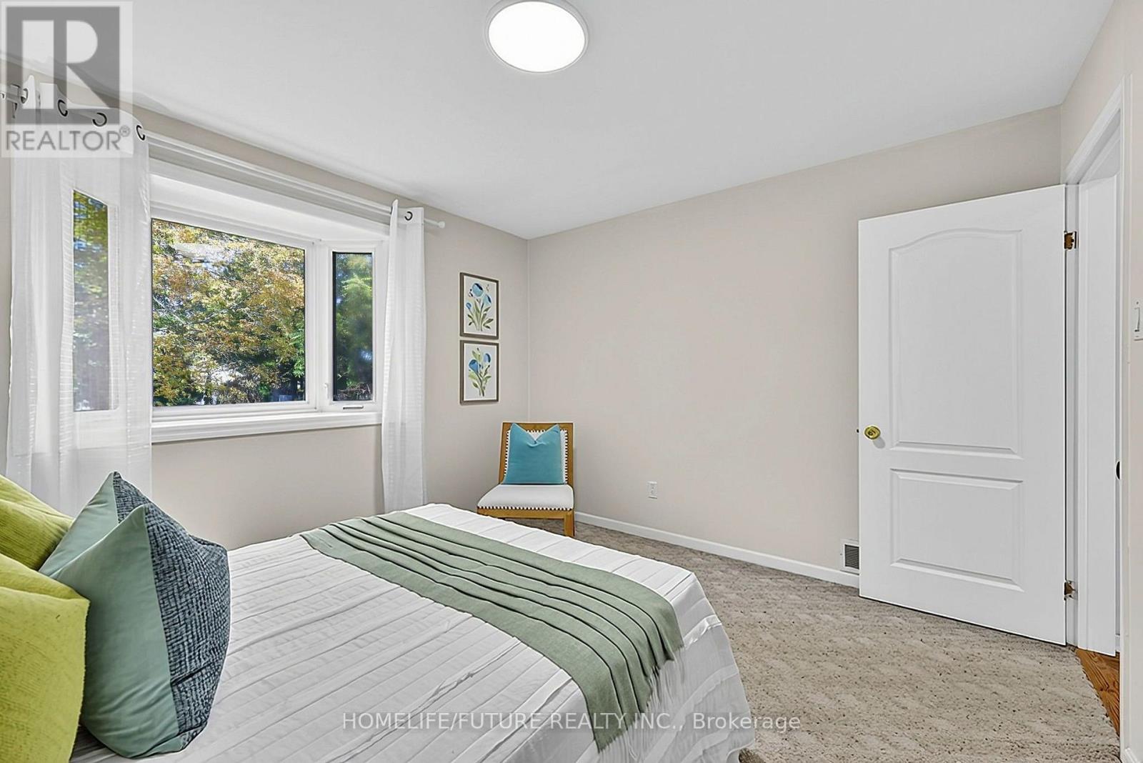 18 Ivan Road Property Photo 14
