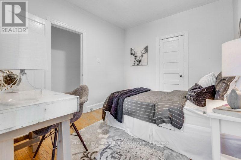 93 Muriel Avenue N Property Photo 37