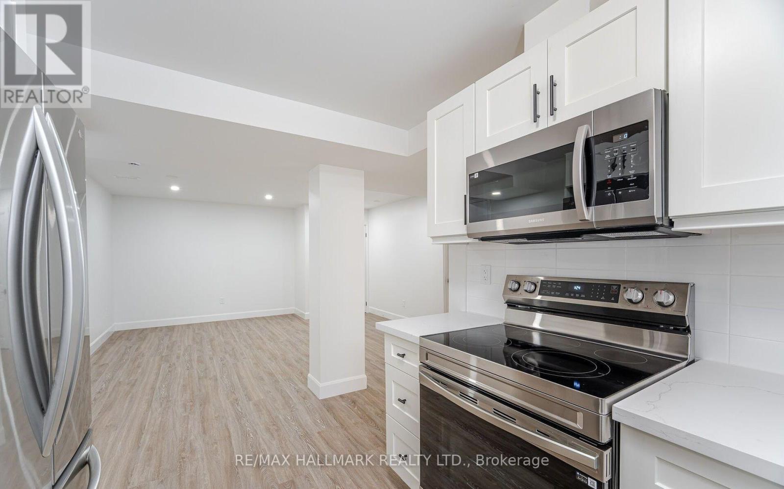 283 PORTER - LOWER LEVEL STREET Property Photo 1