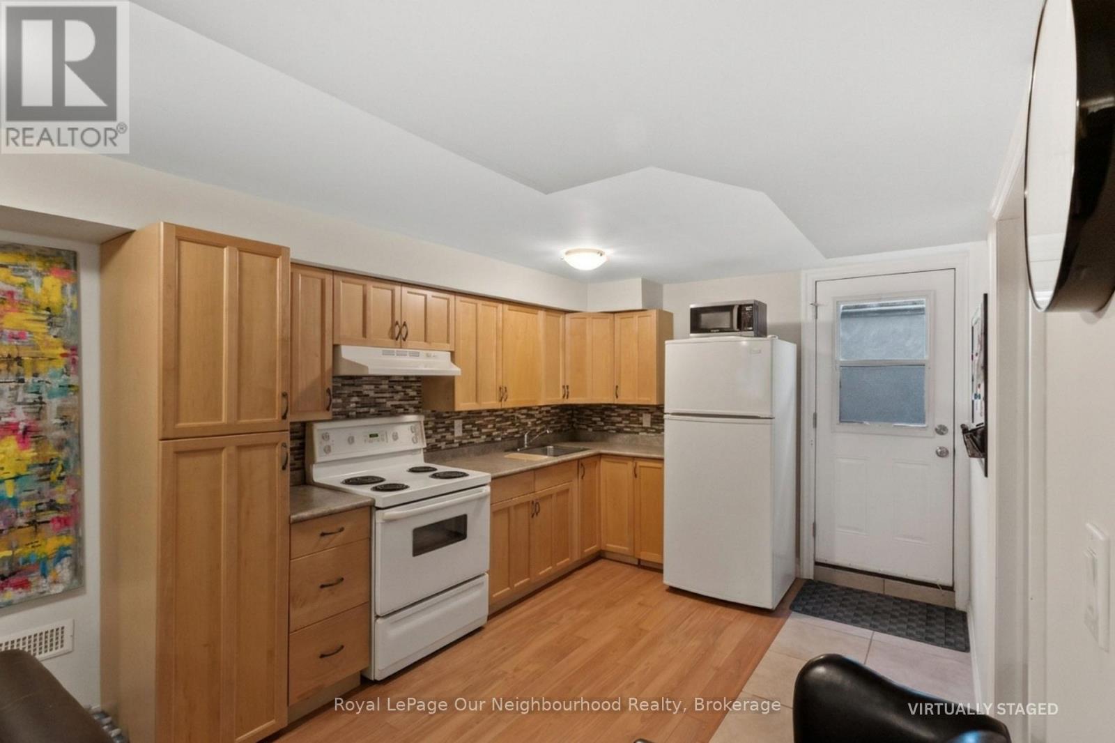 16 Bettina Place Property Photo 35