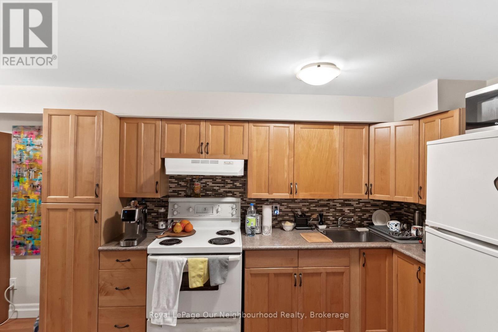 16 Bettina Place Property Photo 36