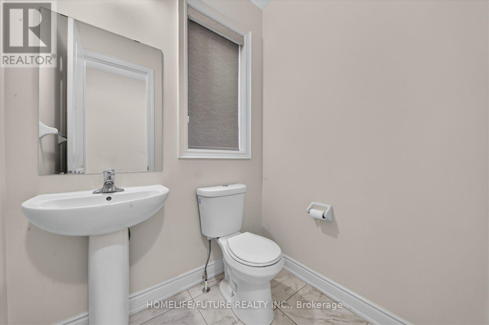 2548 Bandsman Crescent Property Photo 5