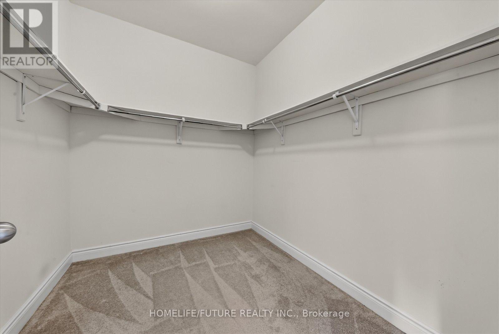 2548 Bandsman Crescent Property Photo 23