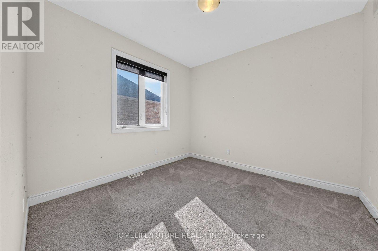 2548 Bandsman Crescent Property Photo 24