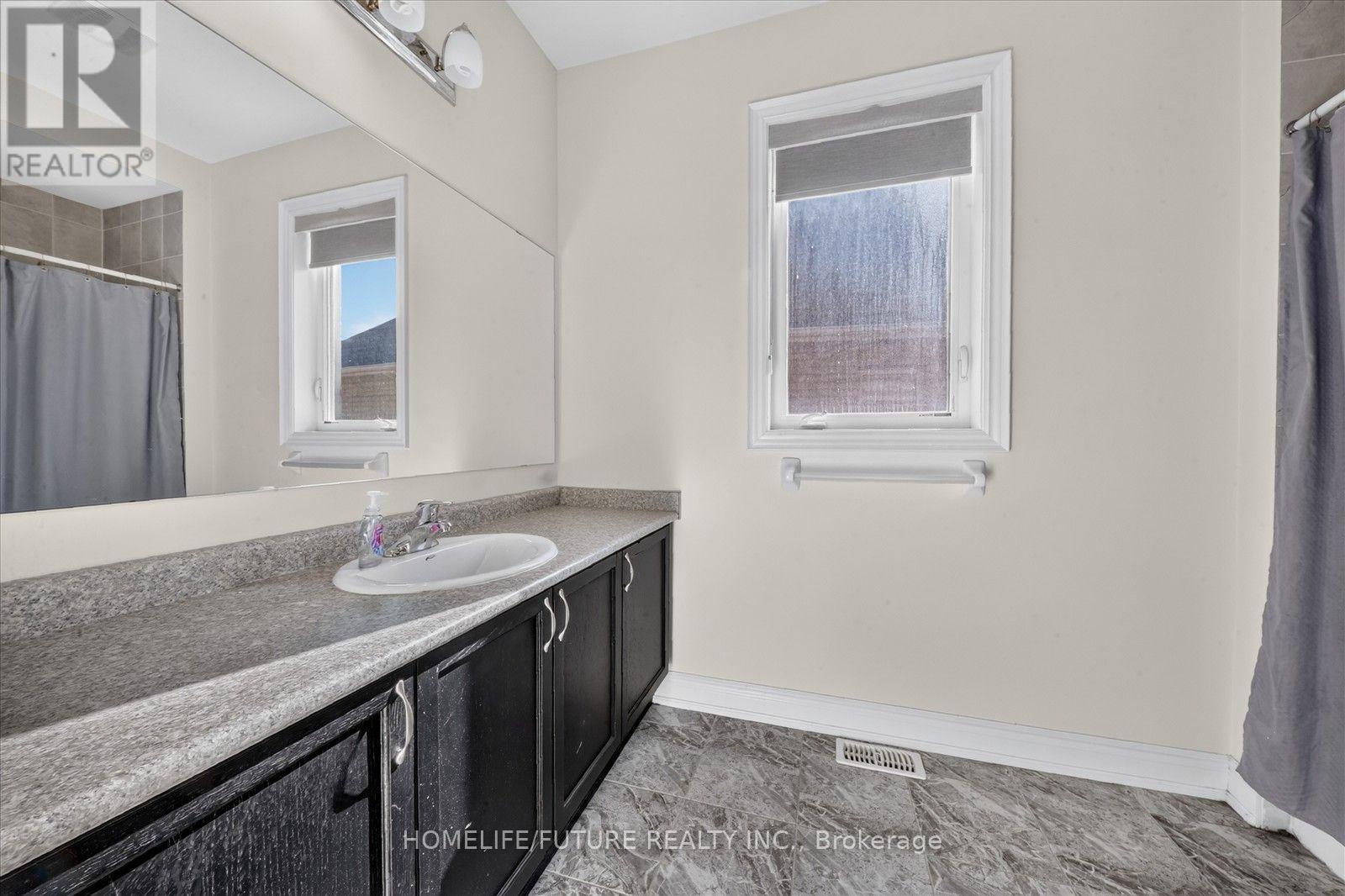 2548 Bandsman Crescent Property Photo 26