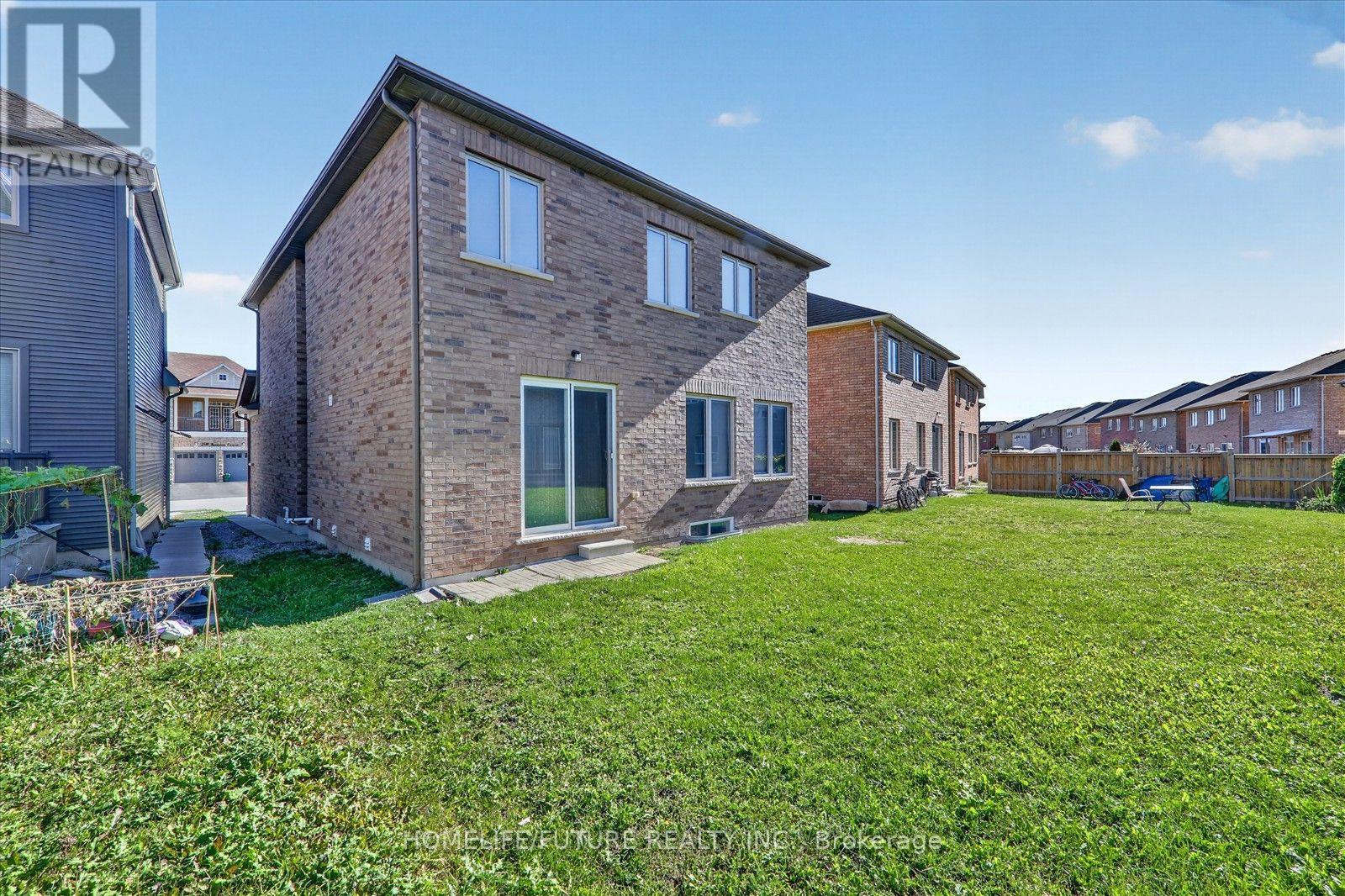 2548 Bandsman Crescent Property Photo 37