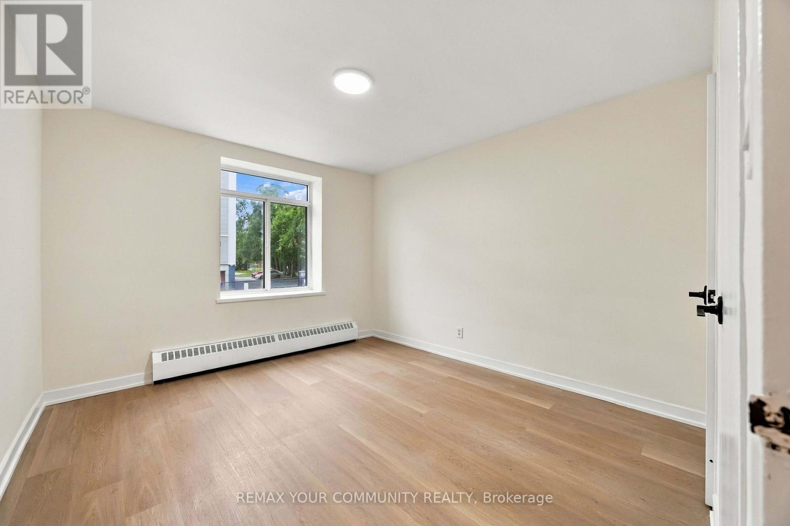 206 - 825 Kennedy Road Property Photo 13