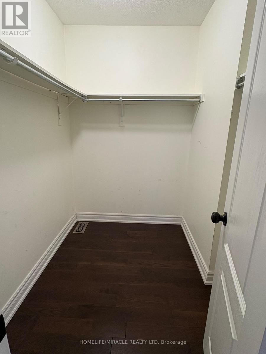 8 Quietbrook Crescent Property Photo 8