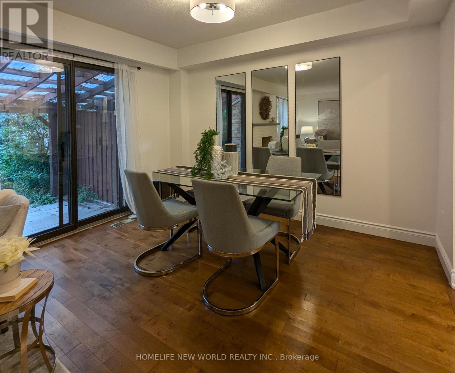 60 James Park Square Property Photo 10
